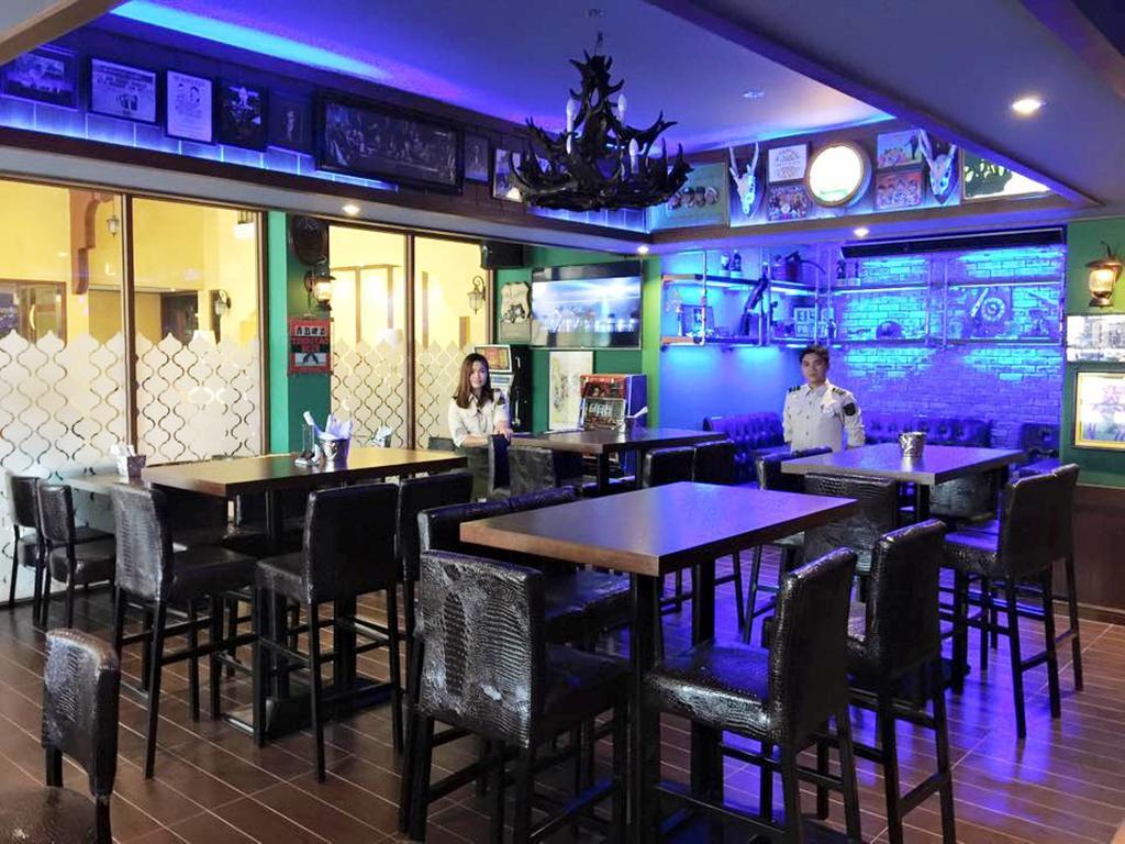 The Pepperland Hotel เลกัซปี ภายนอก รูปภาพ