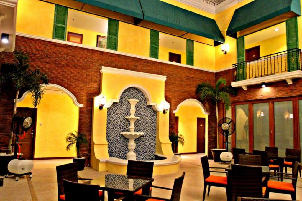 The Pepperland Hotel เลกัซปี ภายนอก รูปภาพ